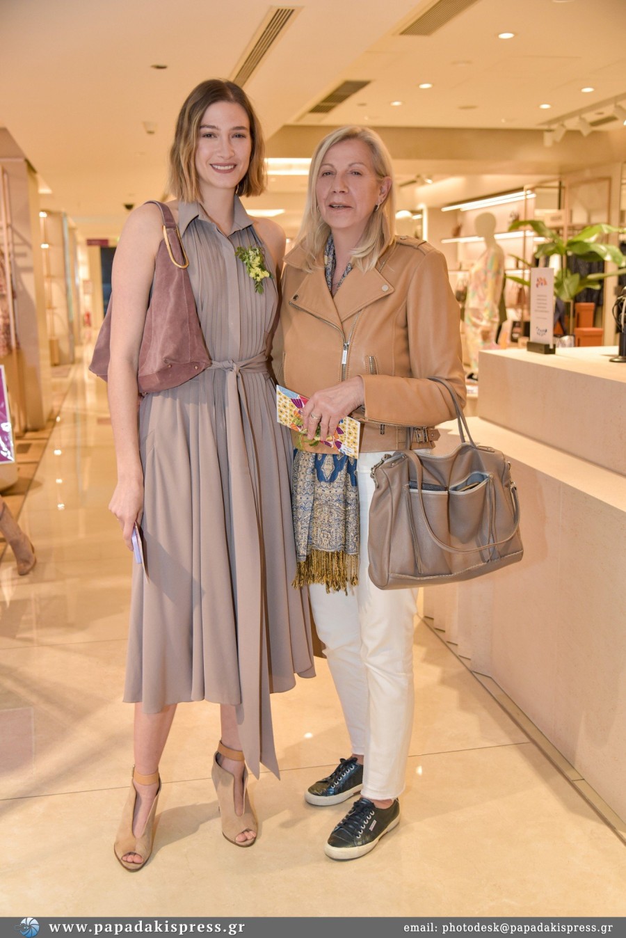 Το attica City Link στην καρδιά της Αθήνας γέμισε με το πιο ενημερωμένο fashion crowd- Φωτογραφία 1