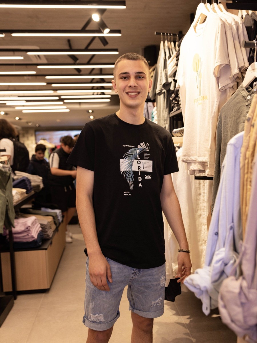 Τα εγκαίνια του νέου concept store Funky Buddha στη Θεσσαλονίκη γρήγορα έγιναν talk of the town - Φωτογραφία 1