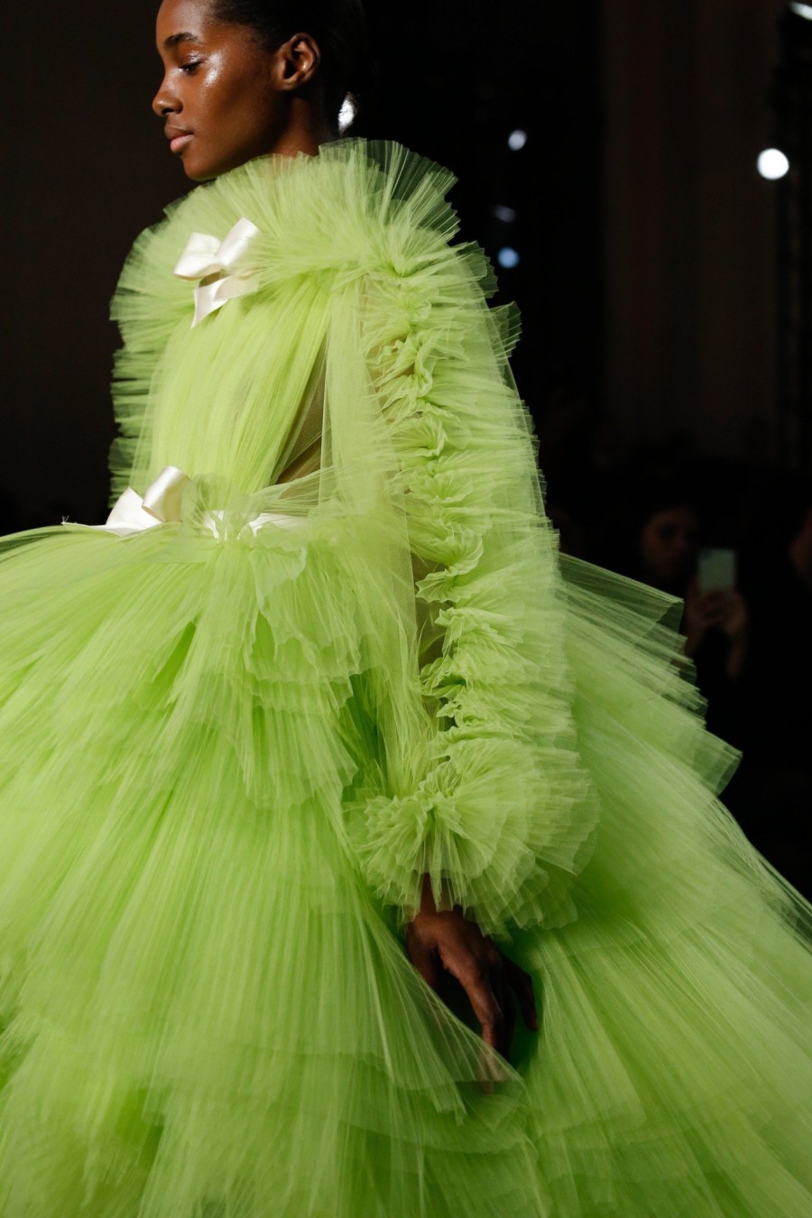 Το παραμυθένιο show υψηλής ραπτικής του Giambattista Valli - Φωτογραφία 9