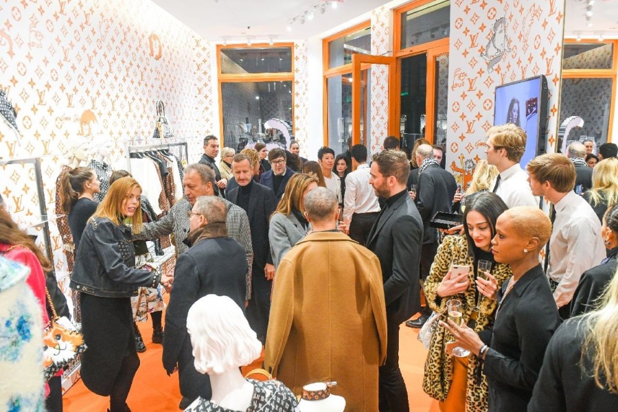 Η Grace Coddington παρουσίασε τη νέα fashion συνεργασία της σ'ένα υπέροχο pop up store- Φωτογραφία 13