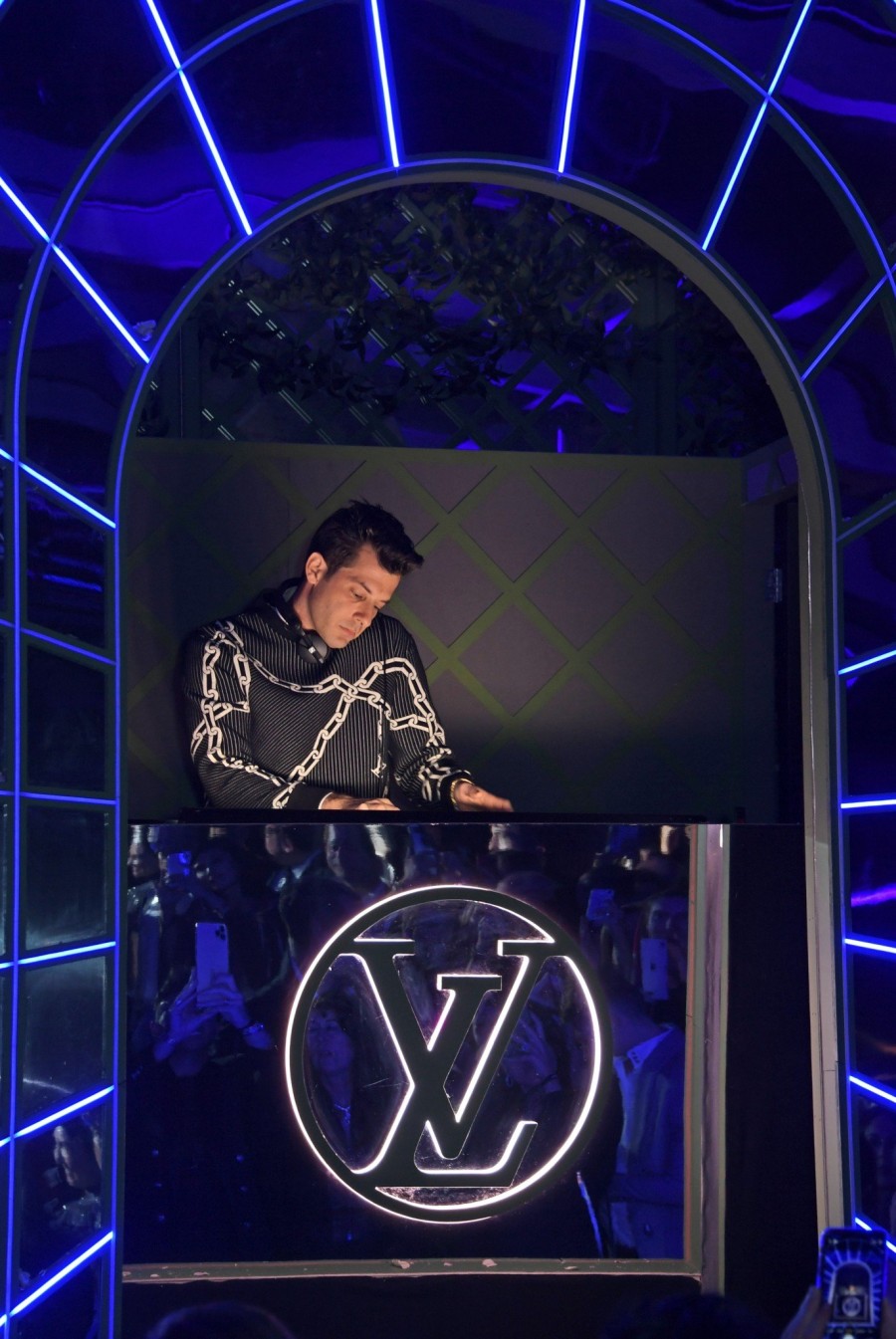 Η φοβερή Kylie Minogue και πολλοί ακόμη stars στο πάρτι της Louis Vuitton στο Λονδίνο- Φωτογραφία 12