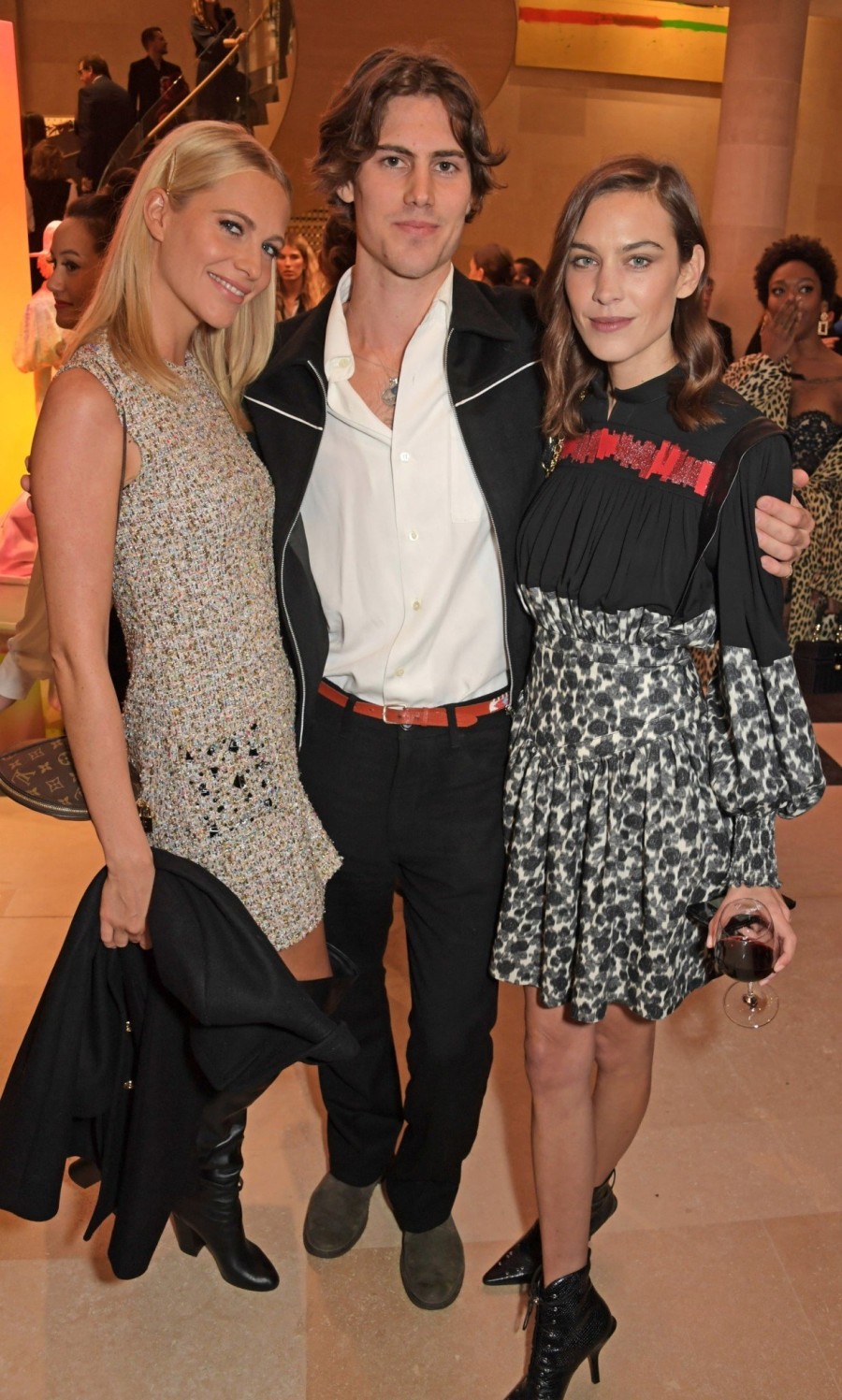 Η φοβερή Kylie Minogue και πολλοί ακόμη stars στο πάρτι της Louis Vuitton στο Λονδίνο- Φωτογραφία 8