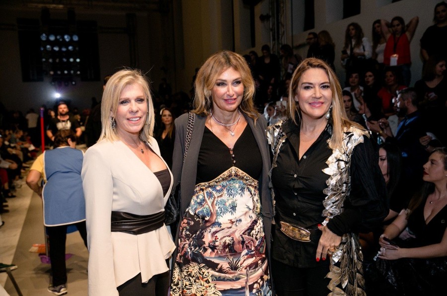 26η Athens Xclusive Designers Week: Η αυλαία έκλεισε με λαμπερά ονόματα στο front row- Φωτογραφία 3