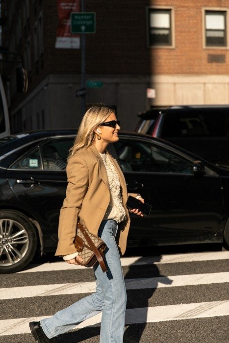Εμπνευστείτε από τις απόλυτες street style εμφανίσεις που κυριάρχησαν στην Εβδομάδα Μόδας της Νέας Υόρκης - Φωτογραφία 12