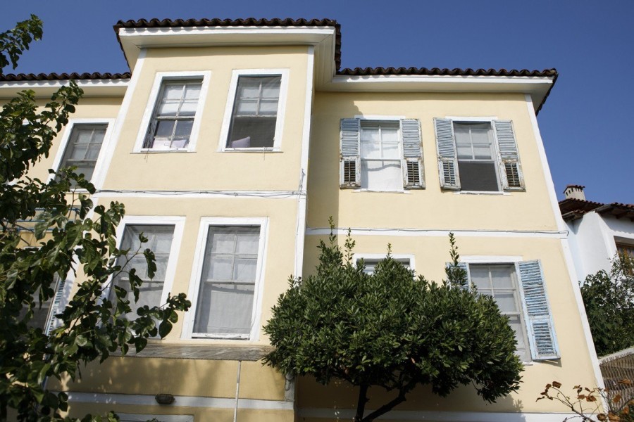Η Ράνια Σταματάκη και ο Πολ Φιν ζουν το δικό τους, σύγχρονο παραμύθι σε μια υπέροχη γωνιά της Άνω Πόλης, στη Θεσσαλονίκη- Φωτογραφία 10