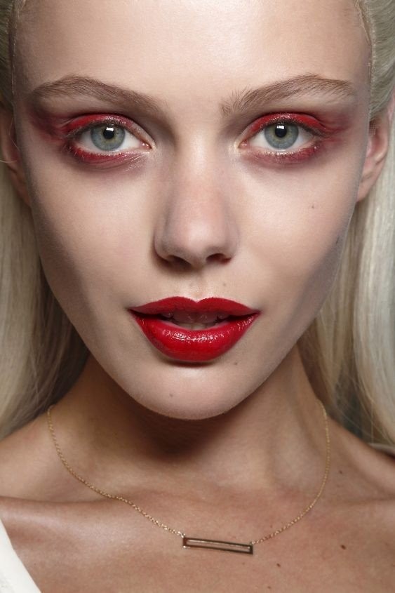 Red Smokey eye