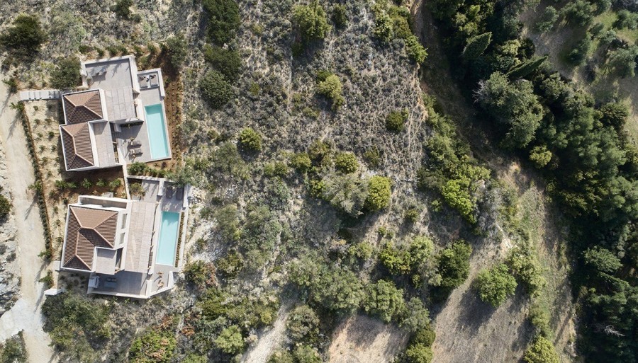 Gaia House: Δύο εξοχικές κατοικίες στην Κεφαλονιά που διακρίνονται για το ιδιαίτερο design τους- Φωτογραφία 10