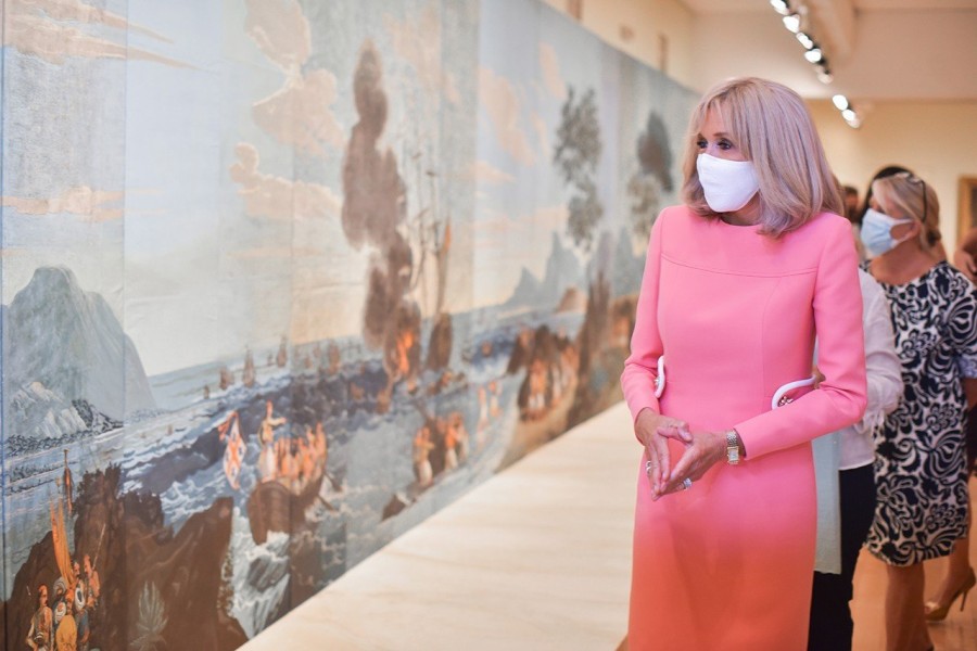 Η Πρώτη Κυρία της Γαλλίας, Brigitte Macron, ξεναγήθηκε στη μεγάλη επετειακή έκθεση «1821 Πριν και Μετά» στην Αθήνα- Φωτογραφία 5