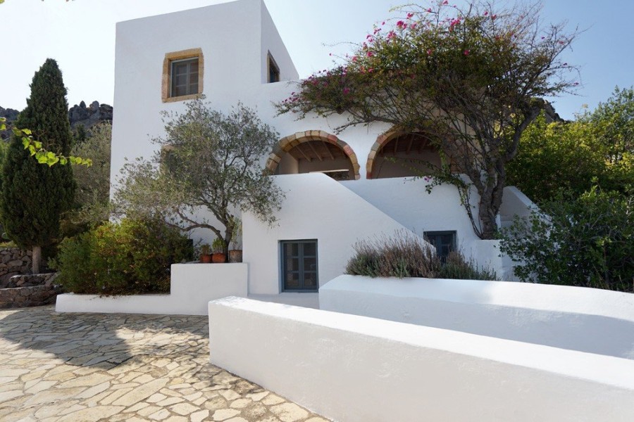 Η Villa Vista στην Πάτμο αποτυπώνει μοναδικά την απαράμιλλη γοητεία του τόπου- Φωτογραφία 1