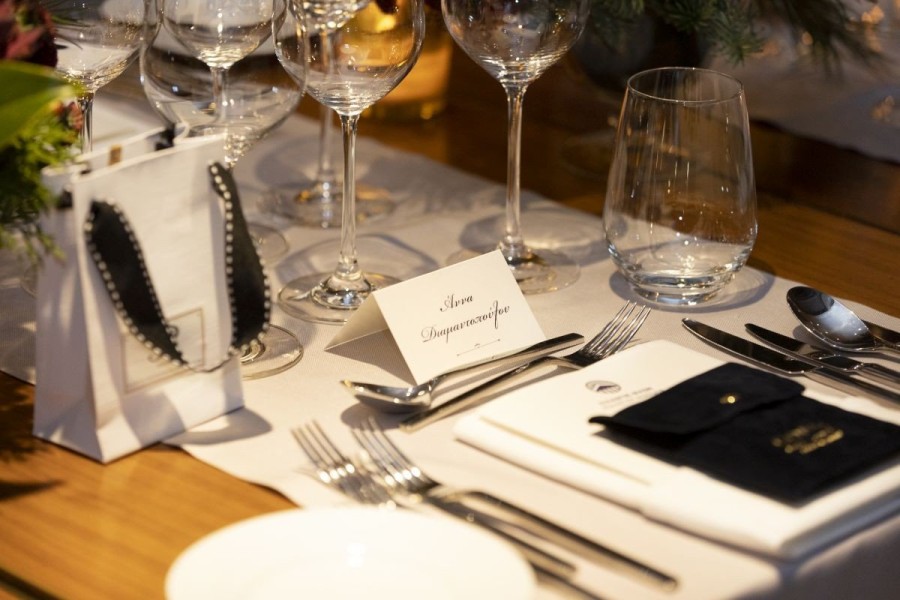 Ένα φανταστικό Christmas dinner στη Θεσσαλονίκη με επίσημη προσκεκλημένη την Άννα Διαμαντοπούλου- Φωτογραφία 2