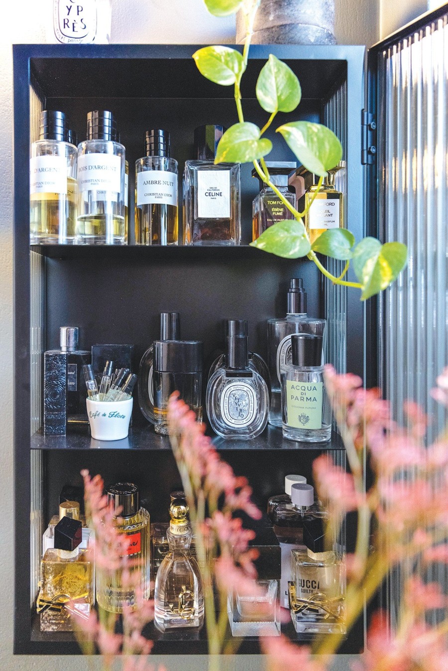 Η creative director, Genevieve Majari, μάς υποδέχεται στο υπέροχο σπίτι της στην Αθήνα - Φωτογραφία 6