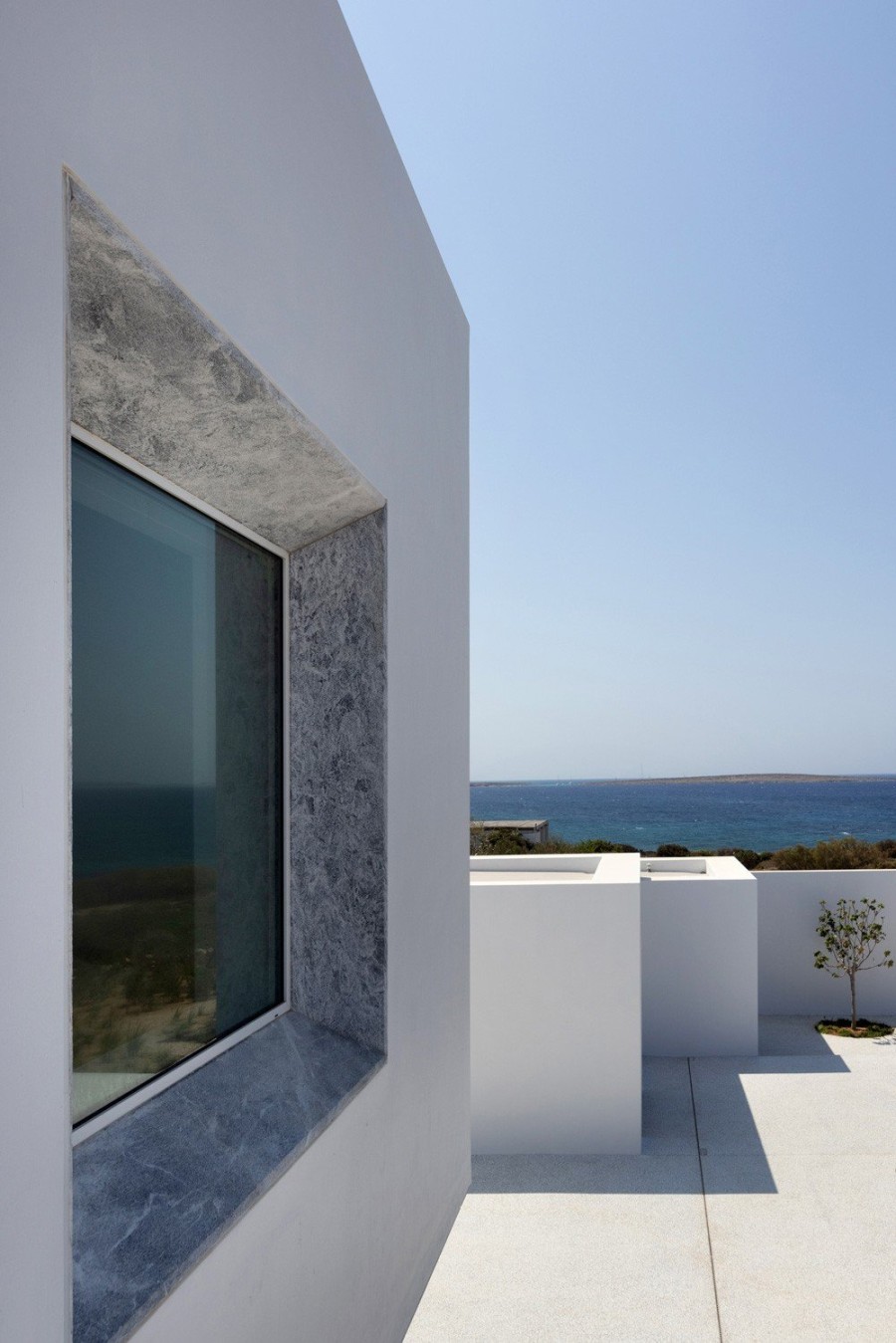 Less is more σε μια κατοικία στην Πάρο, ωδή στην αφαίρεση - Φωτογραφία 6