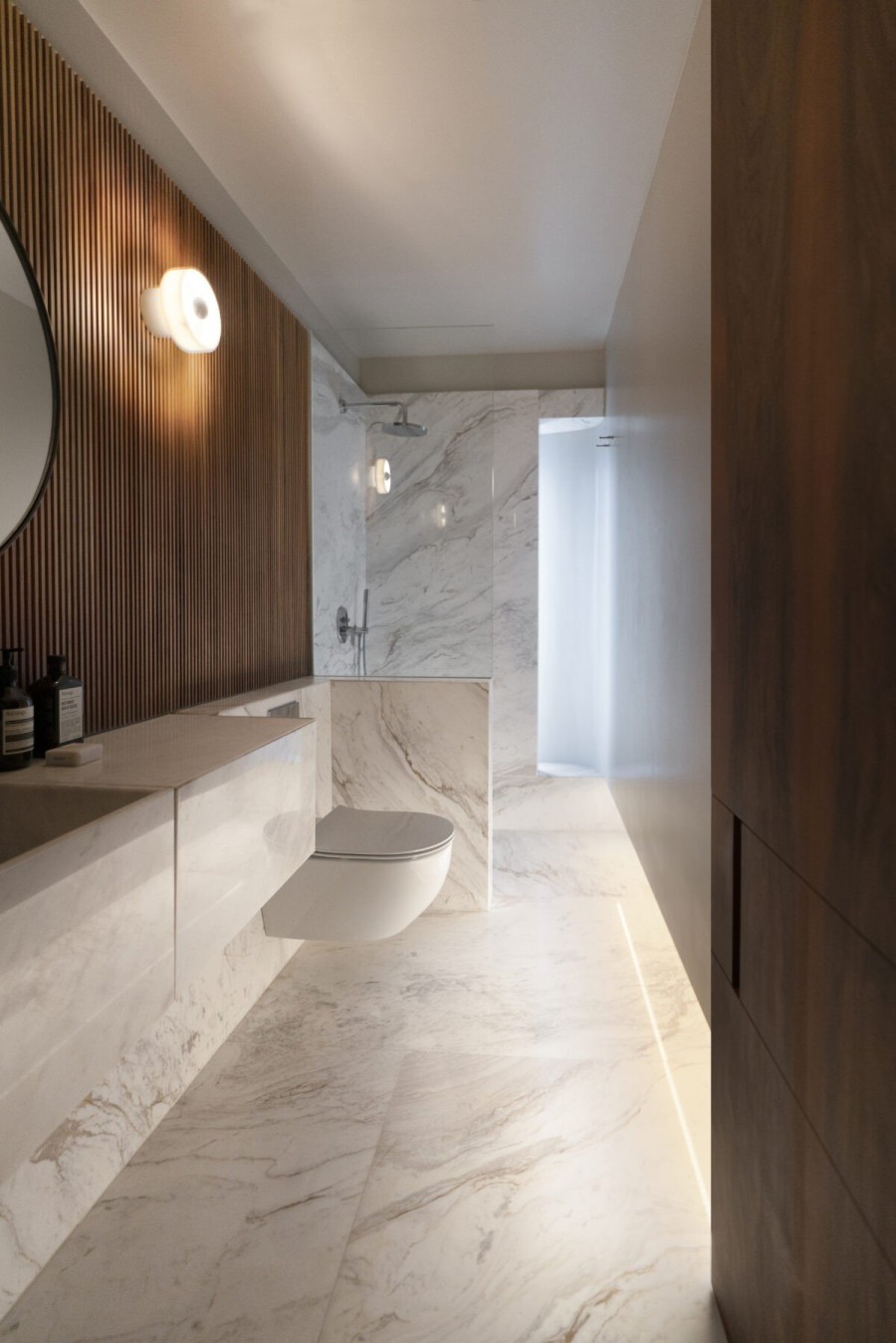 Η Art Deco αισθητική κυριαρχεί σε ένα ανακαινισμένο διαμέρισμα στο Μετς της Αθήνας- Φωτογραφία 6