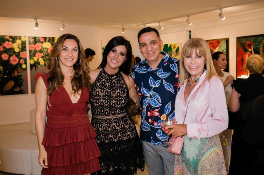 Athenian vibes: Τα εγκαίνια της 1ης ατομικής έκθεσης της Marina Leon, «My Secret Garden», στέφθηκαν από απόλυτη επιτυχία - Φωτογραφία 10