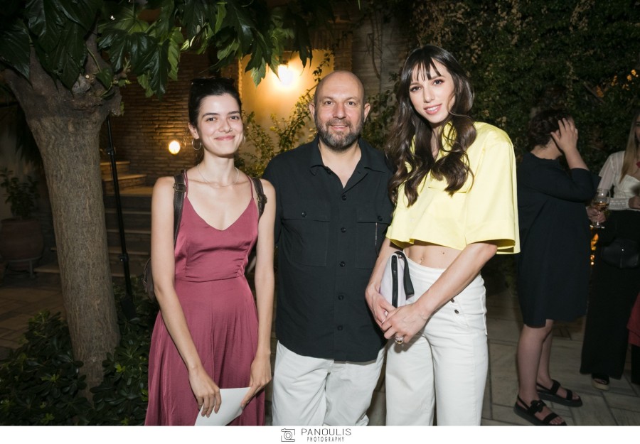 Μια θερινή προβολή στην αυλή της ZEUS+ΔIONE που δίνει χώρο στην καλλιτεχνική έκφραση - Φωτογραφία 13