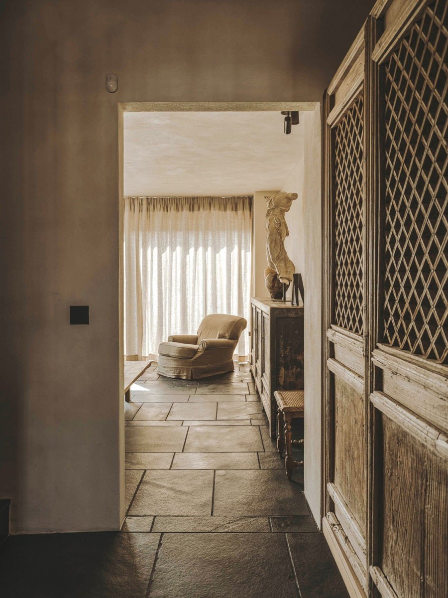 Η Εύα Παπαδάκη, ιδιοκτήτρια των “10AM Lofts”, της νέας πρότασης στον τομέα τ﻿ων πολυχώρων, αποτυπώνει με ευαισθησία την ιδιαίτερη σχέση που έχει με τα interiors- Φωτογραφία 6