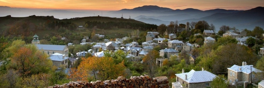 Νυμφαίο Φλώρινας: Η Νύμφη του Βορρά με την επιβλητική αρχοντιά - Φωτογραφία 1