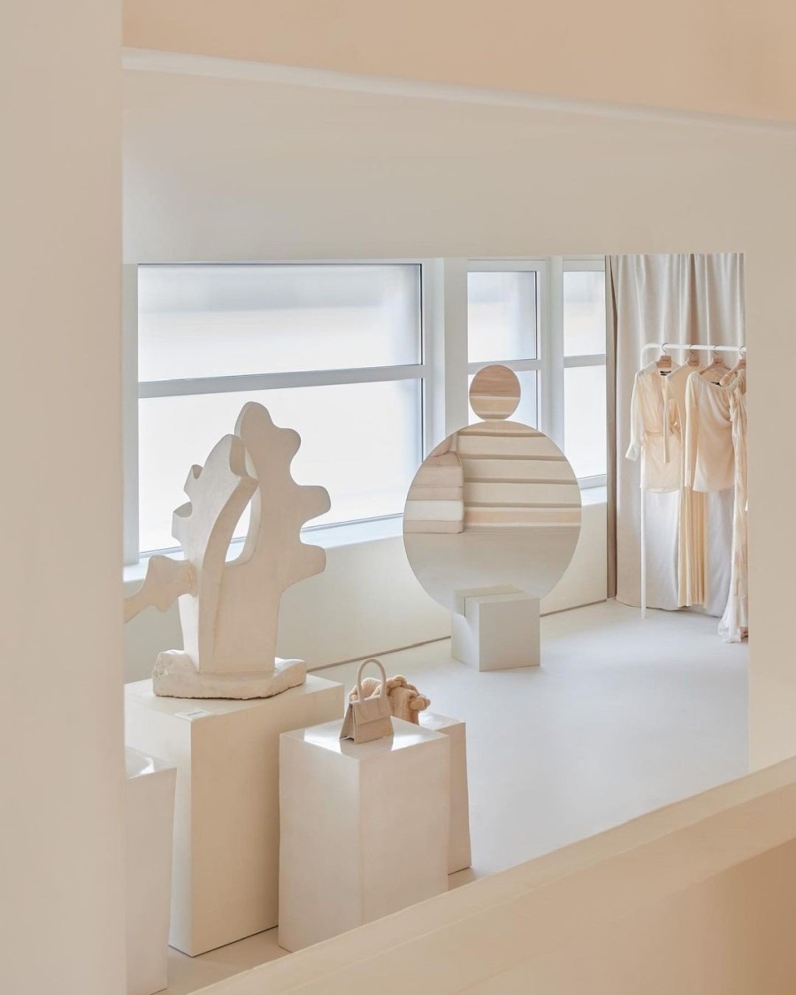 Ο Jacquemus άνοιξε τις πύλες της πρώτης του boutique στο Παρίσι - Φωτογραφία 3