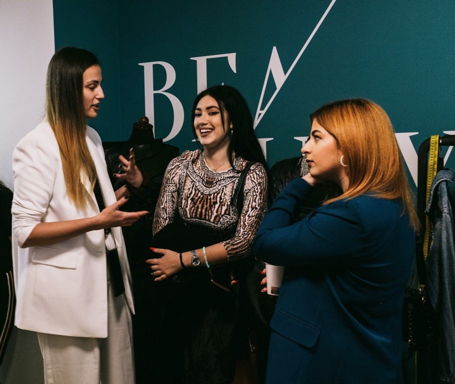 A Fashion Day to Remember: Όσα ζήσαμε στη μεγαλύτερη εκδήλωση μόδας της Θεσσαλονίκης με το crew της Fashion & Beauty Academy του ΙΕΚ ΑΚΜΗ- Φωτογραφία 8