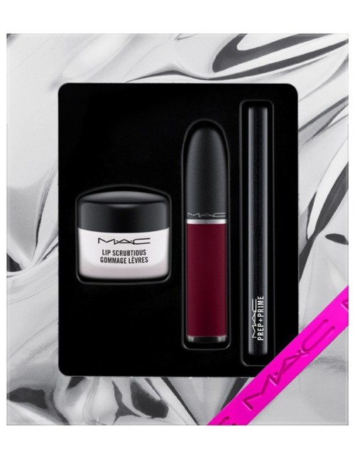  DARK LIPS 