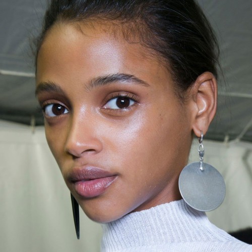  GLOWY SKIN 