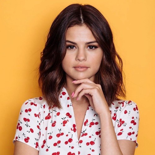  SELENA GOMEZ 