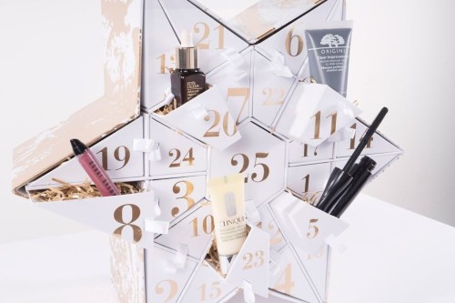  ESTEE LAUDER 