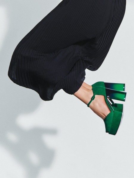 sandals-in-suede-goatskin-shoes-aw22-hermes-thue-norgaard.jpg