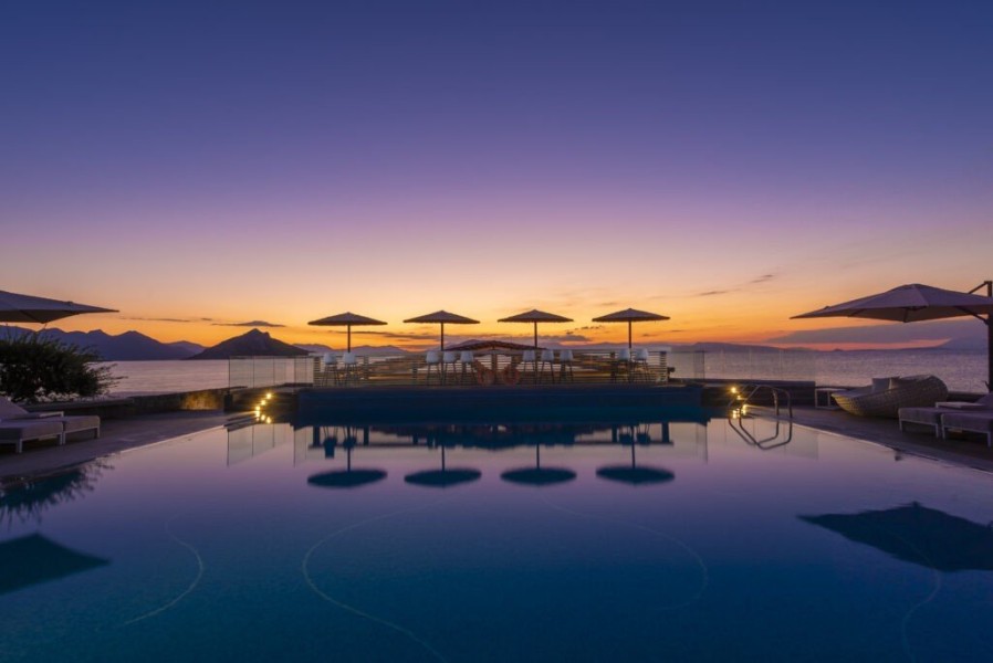 llb-pool-sunset-view-03-1-1-1024x684.jpg