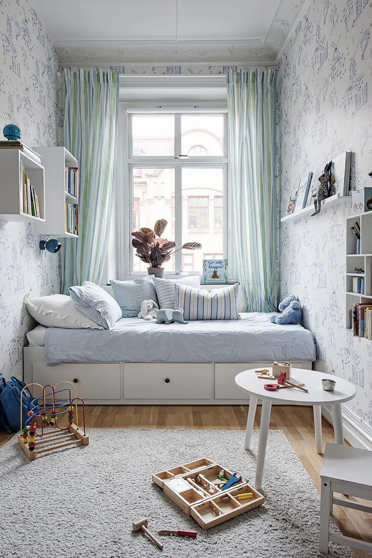 clever-kids-rooms-in-small-spaces5.jpg