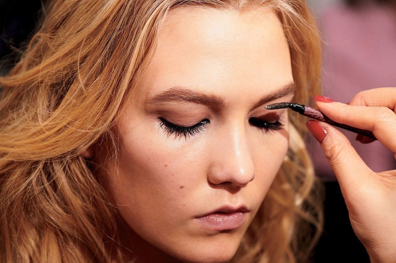 karlie-kloss-eyebrows.jpg