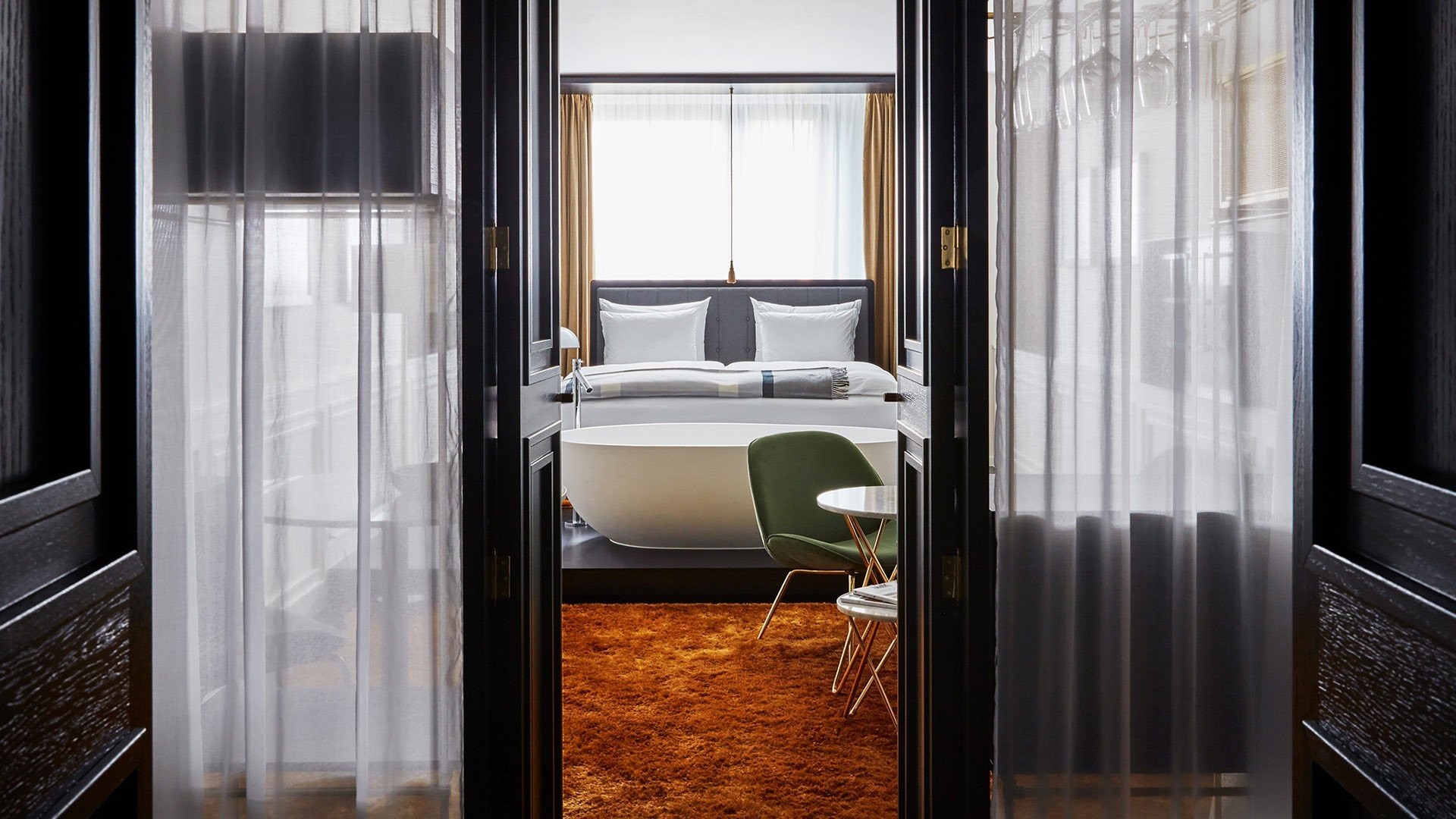 roomers-munich-header-10.jpg