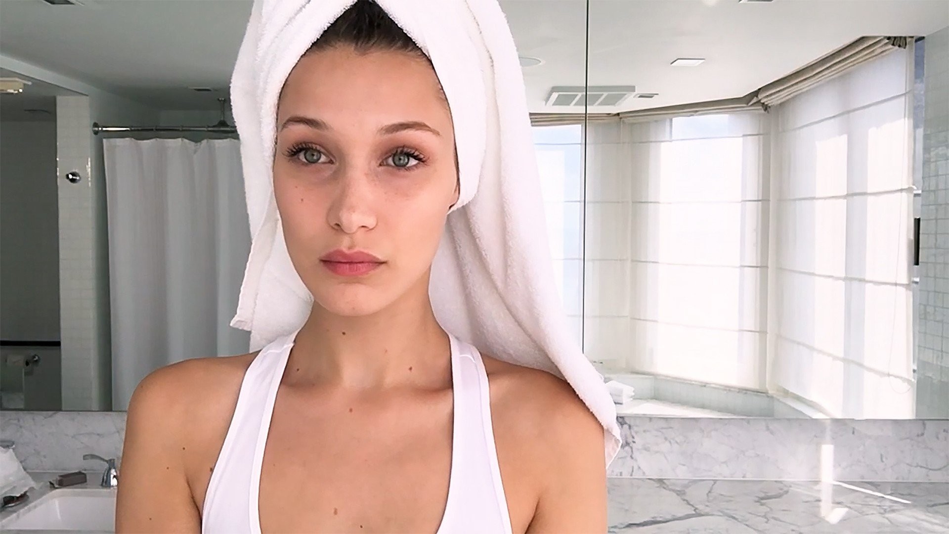 sensitive-skin-moisturizers.jpg
