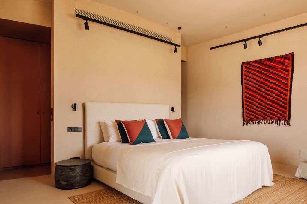 greece-sothebys-international-realty-cronus18-1024x683-mGm1Y.jpg