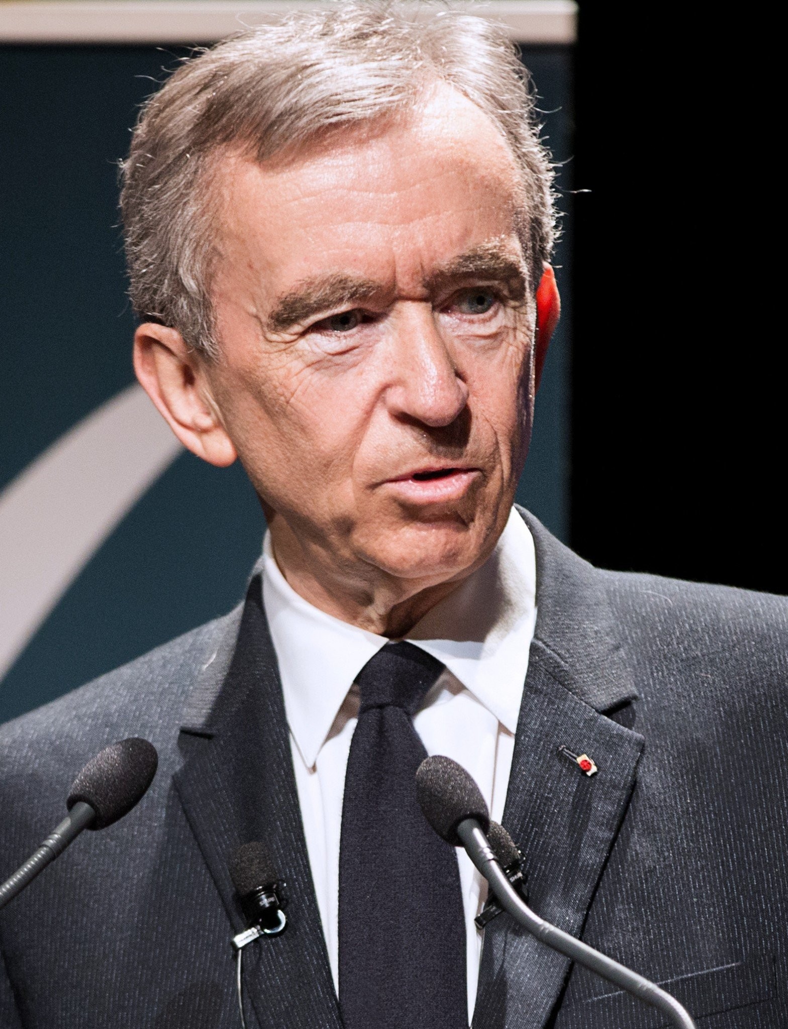 bernard-arnault.jpg