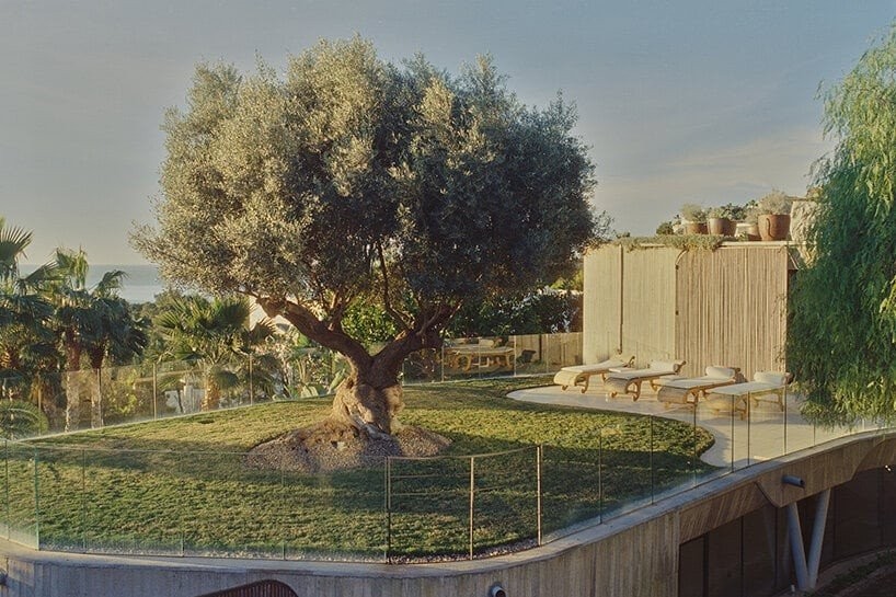 villa-mediterraneo-david-altrath-ibiza-spain-designboom-03-KnleZ.jpg