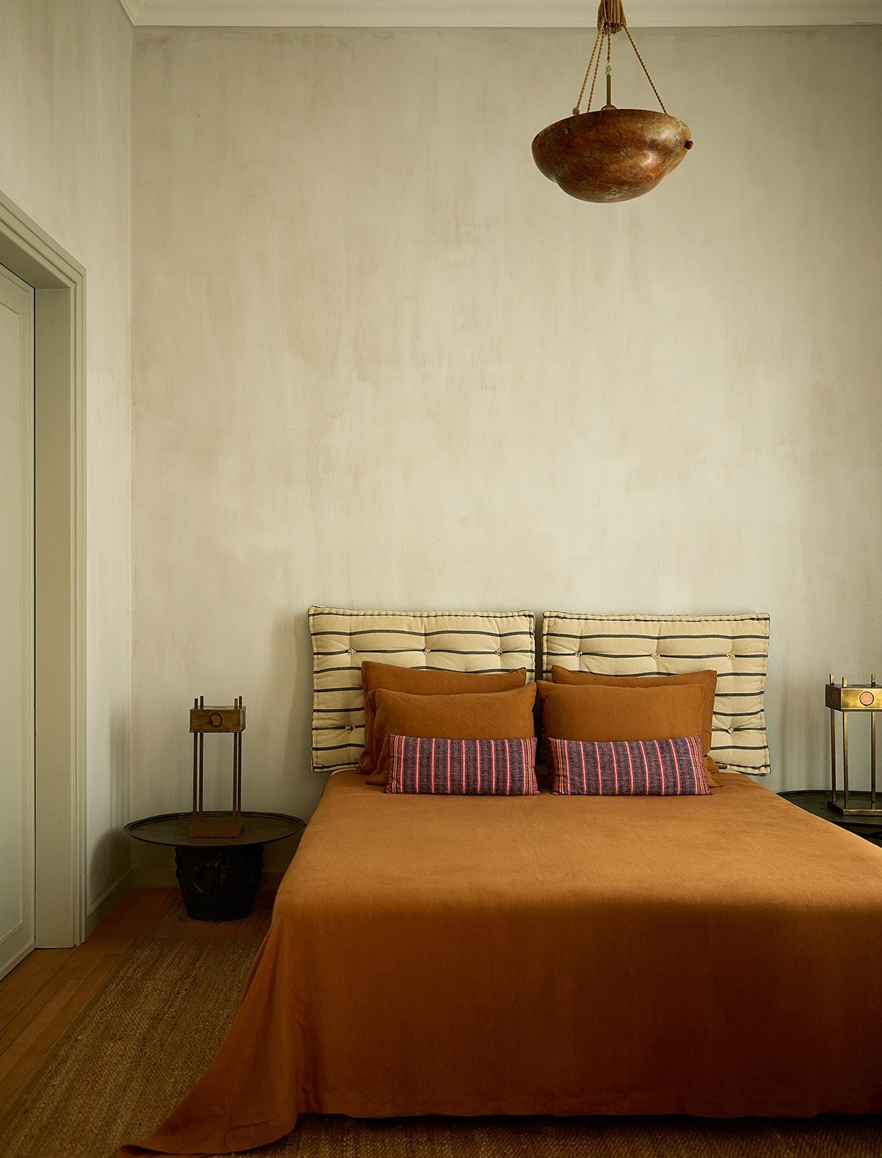 bedroom1-310-h-VcfKS.jpg