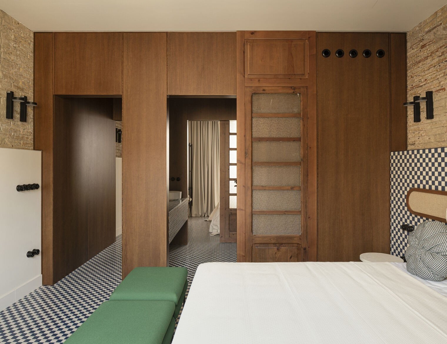 viruta-lab-casa-cabanyal-apartments-archello1694511332908-0mEx7.jpg