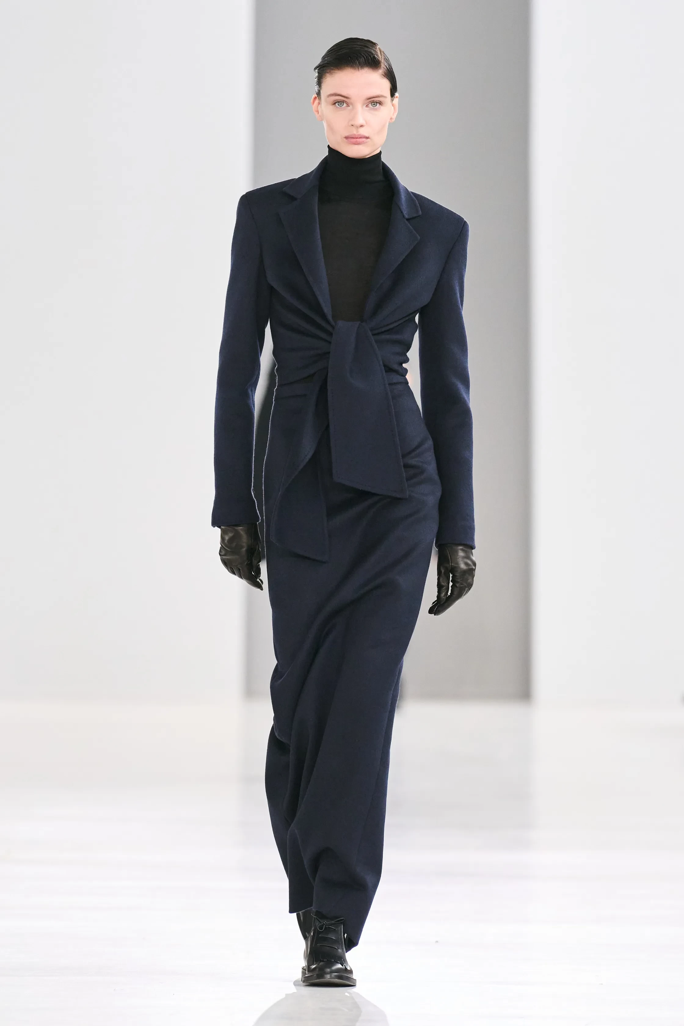 00040-max-mara-2024-ready-to-wear-credit-gorunway.webp