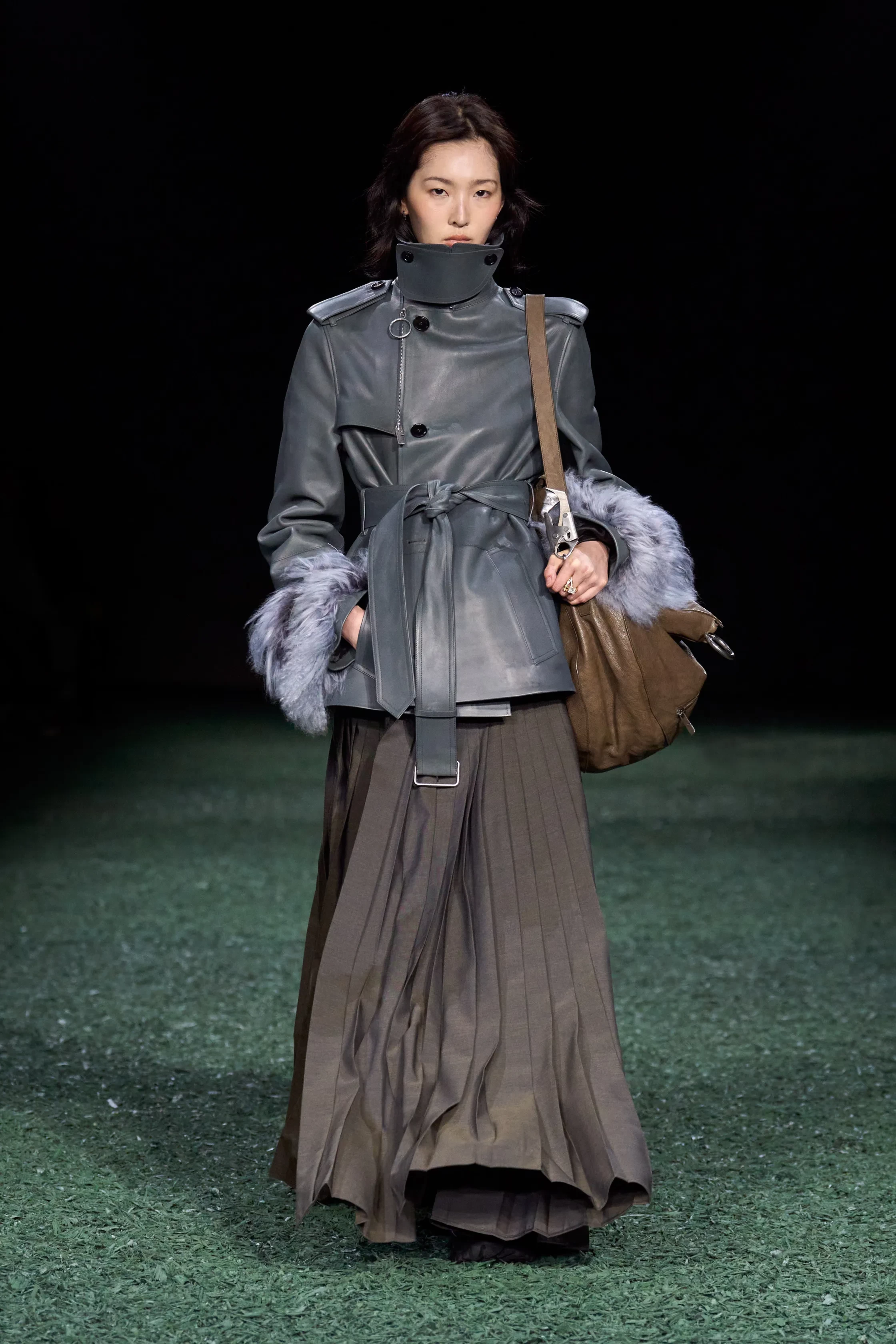 00046-burberry-fall-2024-ready-to-wear-credit-gorunway.webp