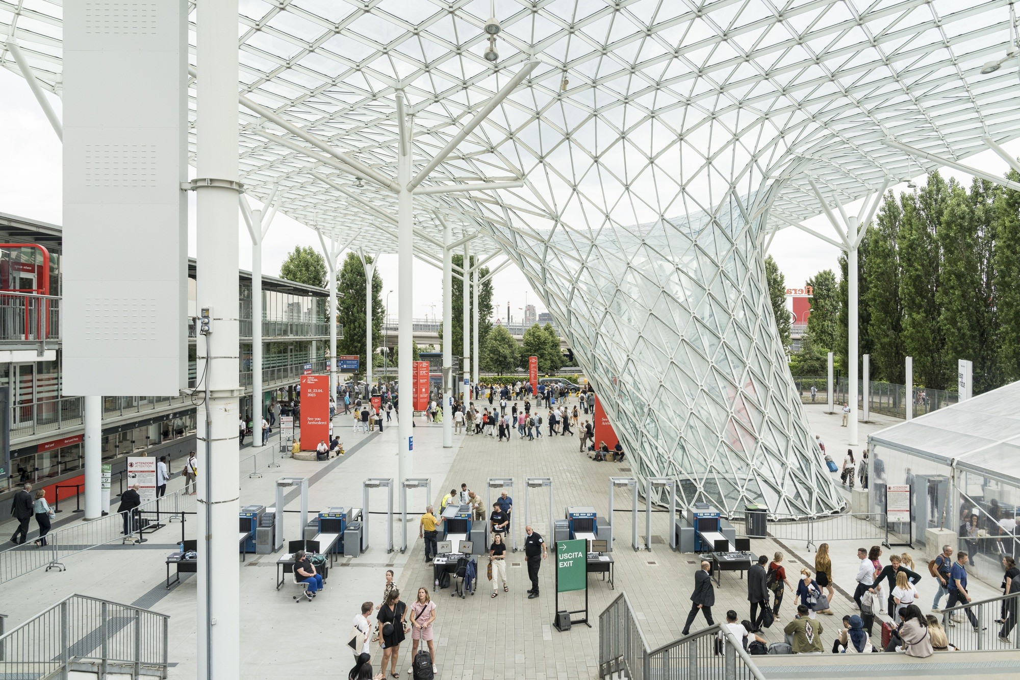 salone-del-mobile-2024-announces-program-including-interventions-by-david-lynch-1.jpg