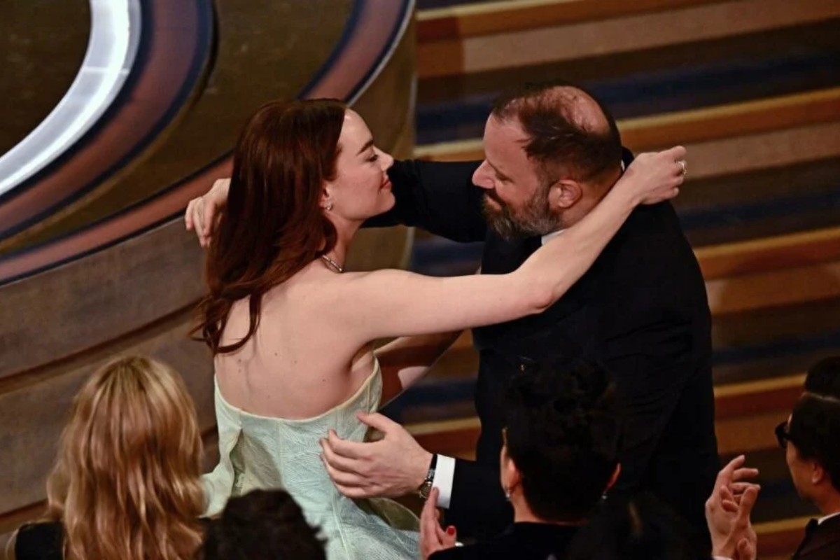 lanthimos-stone-afp-91116-1024x576.jpg