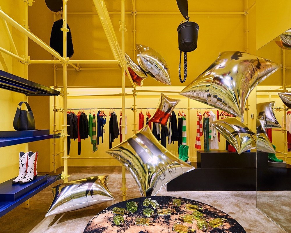 calvin-klein-205w39nyc-paintings-that-float-020618-02-038.jpg