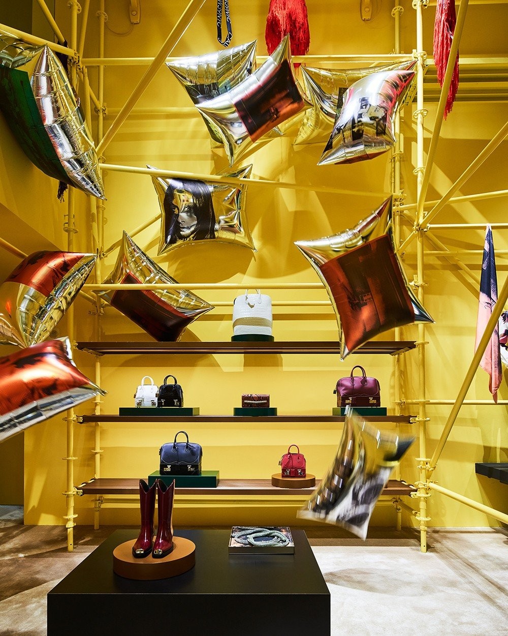 calvin-klein-205w39nyc-paintings-that-float-020618-03-081.jpg