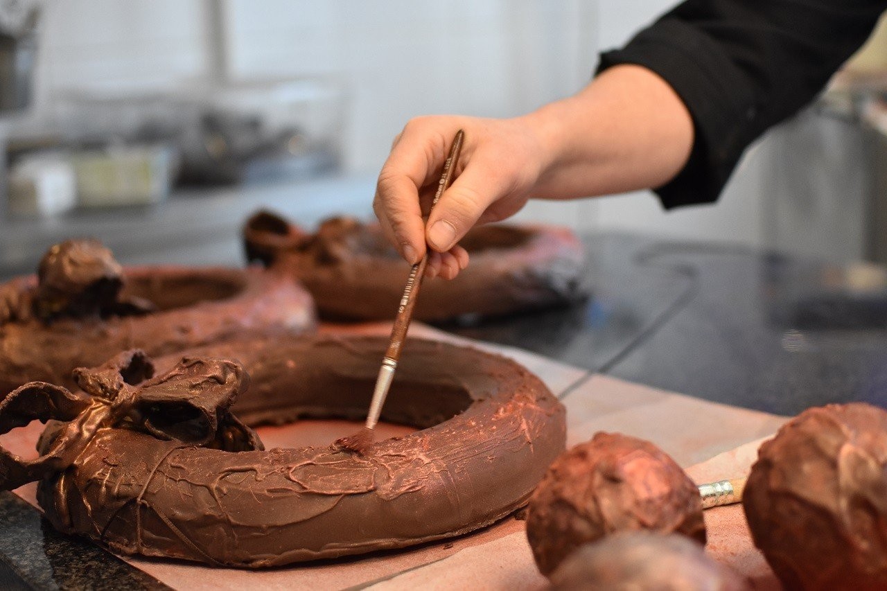paintingchocolatexmaswreath-QN1nP.JPG