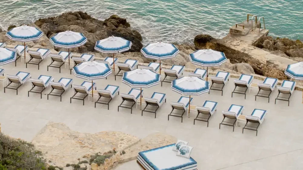 alberta-ferretti-x-gran-melia-matthieu-salvaing-1.webp