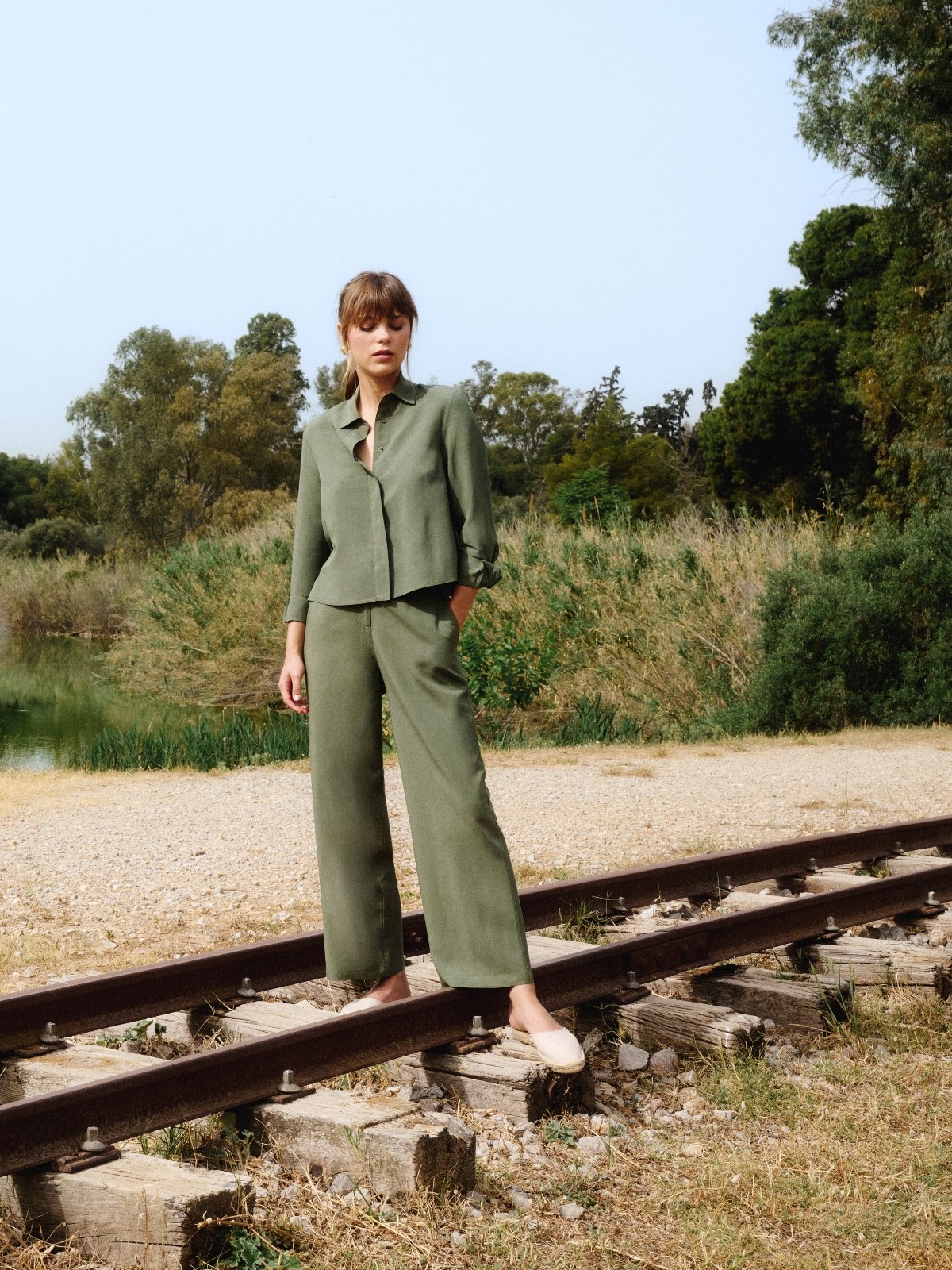 lola-editorial-3a.jpg