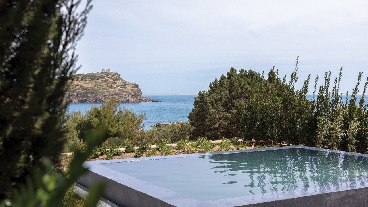 01-at-a-glance-dream-villa-sea-temple-view.jpg