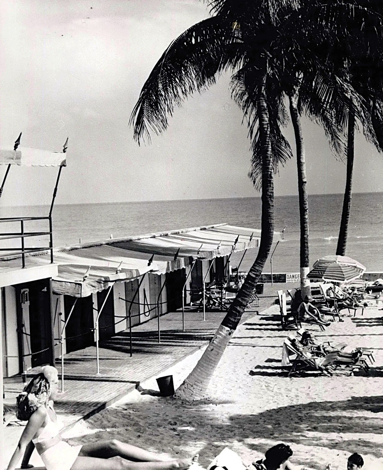 02-hollywood-golden-age-vacations.jpg