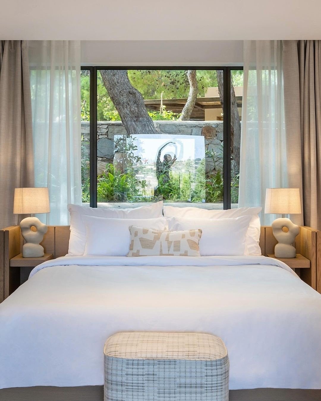 new-exquisite-villas-blend-into-the-unspoiled-idyllic-landscape-offering-ultimate-privacy-and-comfortgrecotelcapesounio-athensriviera-rivieraretreat-templeofposeidon.jpg